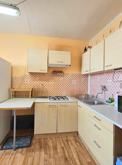 1 - IZBOVÝ BYT - DARGOVSKÝCH HRDINOV / JALTSKÁ